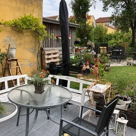 Jette's Vaerelsesudlejning منزل للإقامة *